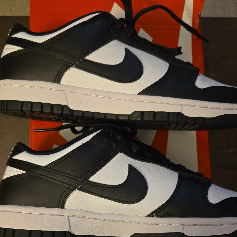 Womens Nike Panda Dunks